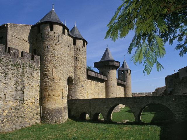 Carcassonne, la  cité médiévale classée au patrimoine mondial de l'humanité par l'unesco autour de notre location de vacances