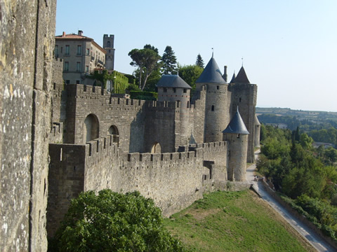 La cite de carcassonne autour de notre location de vacances