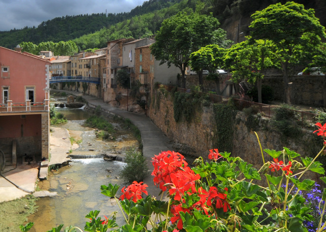 Rennes les Bains, haut lieu ésotérique de l'Aude (10mn du gite) autour de notre location de vacances