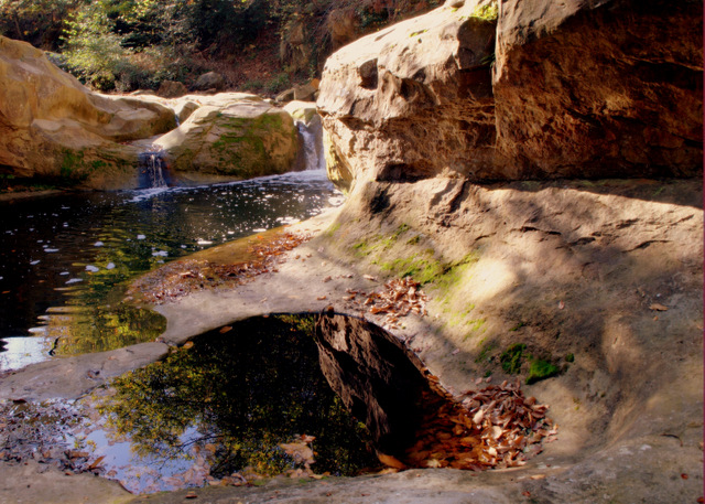 Fontaine des amours (15mn du gite). autour de notre location de vacances