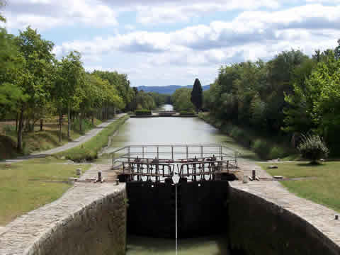 Les écluses du canal du midi autour de notre location de vacances