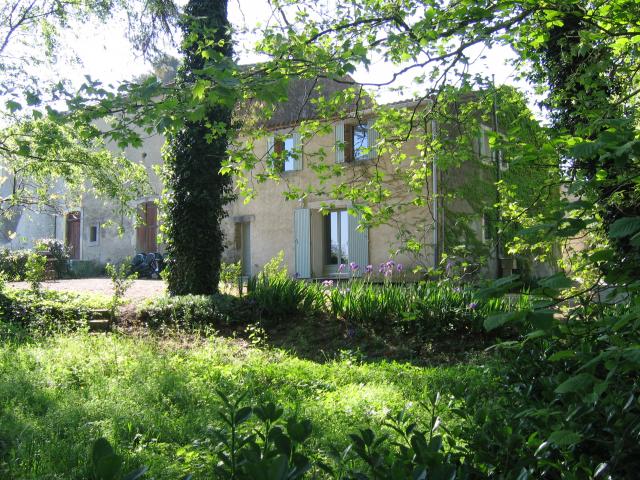 domaine de Blanc, gîtes sur un domaine bordé par le Canal du Midi