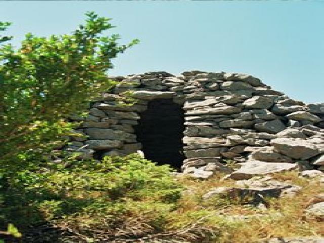 Les Capitelles autour de notre location de vacances