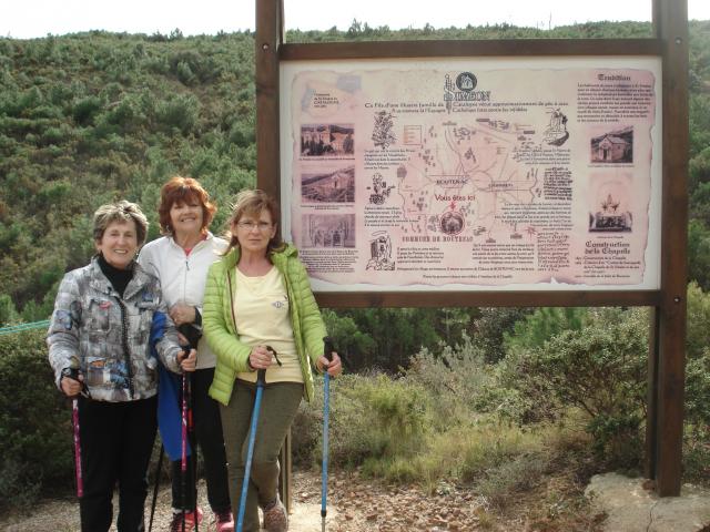 Trois randonneuses à st siméon