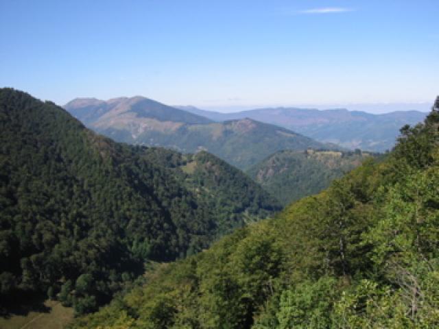 Contempler les lignes de crête... autour de notre location de vacances