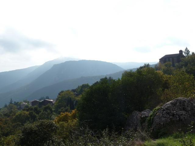 Lairière village de montagne  autour de notre location de vacances