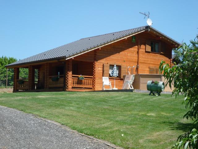 le chalet cathare, Gite rural avec piscine proche de Carcassonne