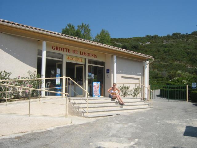 Les grottes de limousis autour de notre location de vacances