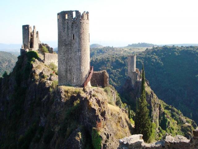 Les 4 châteaux de lastours