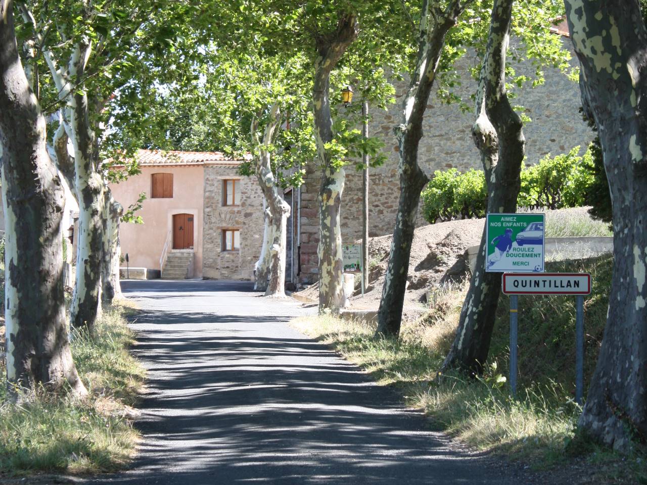 Bienvenue à Quintillan autour de notre location de vacances